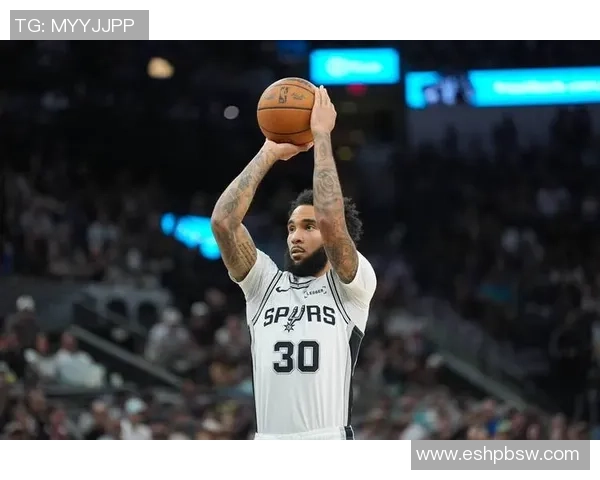 马刺与老鹰12月13日比赛数据统计分析与精彩回顾